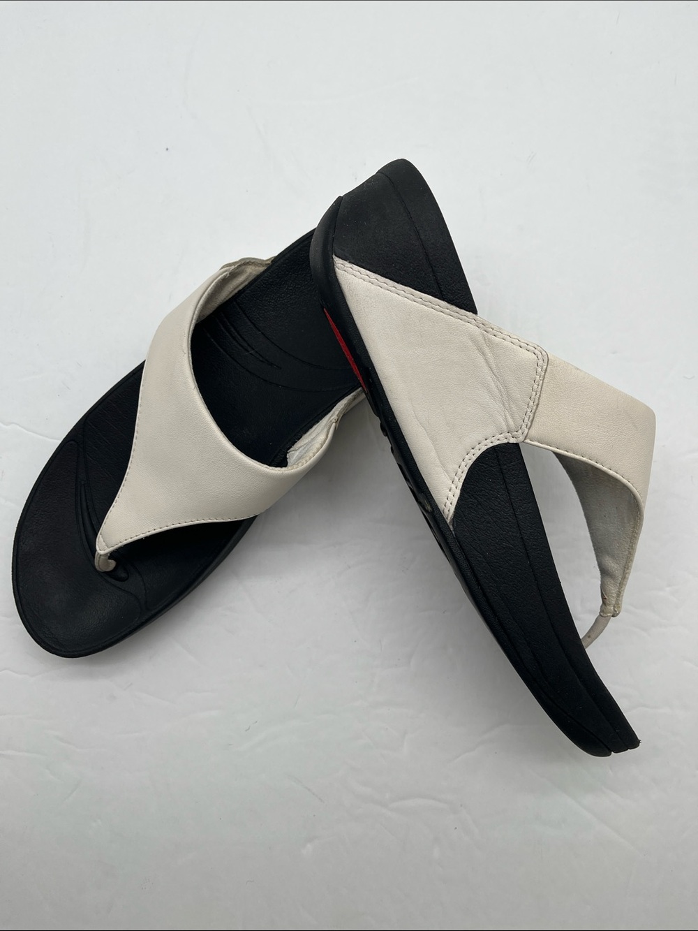 Fitflop Thong Sandals White Women’s 8 Comfort Support